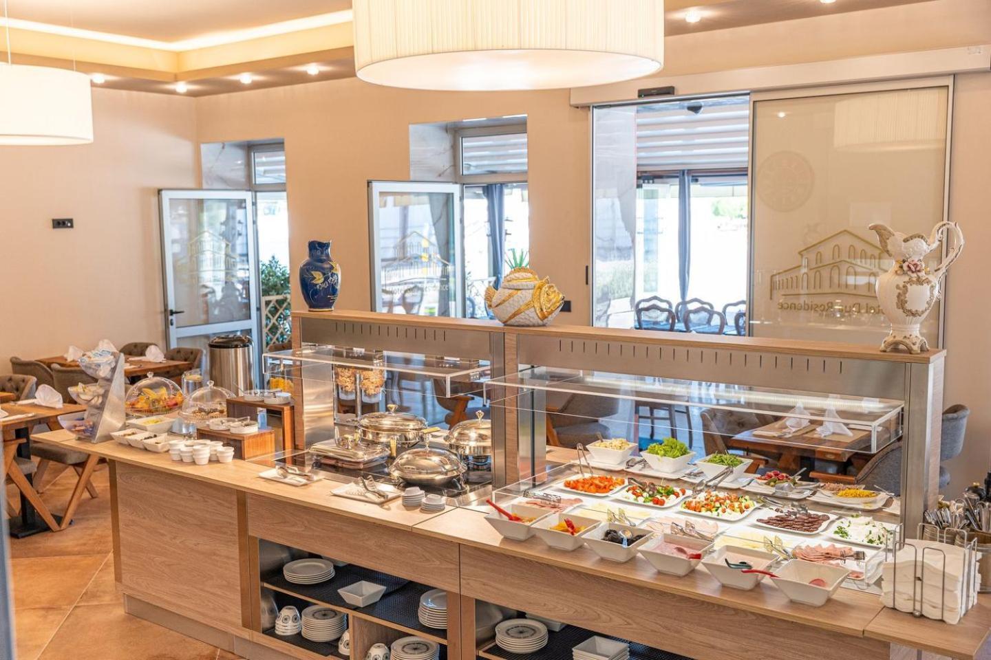 Hotel Dua Residence 포레치 외부 사진