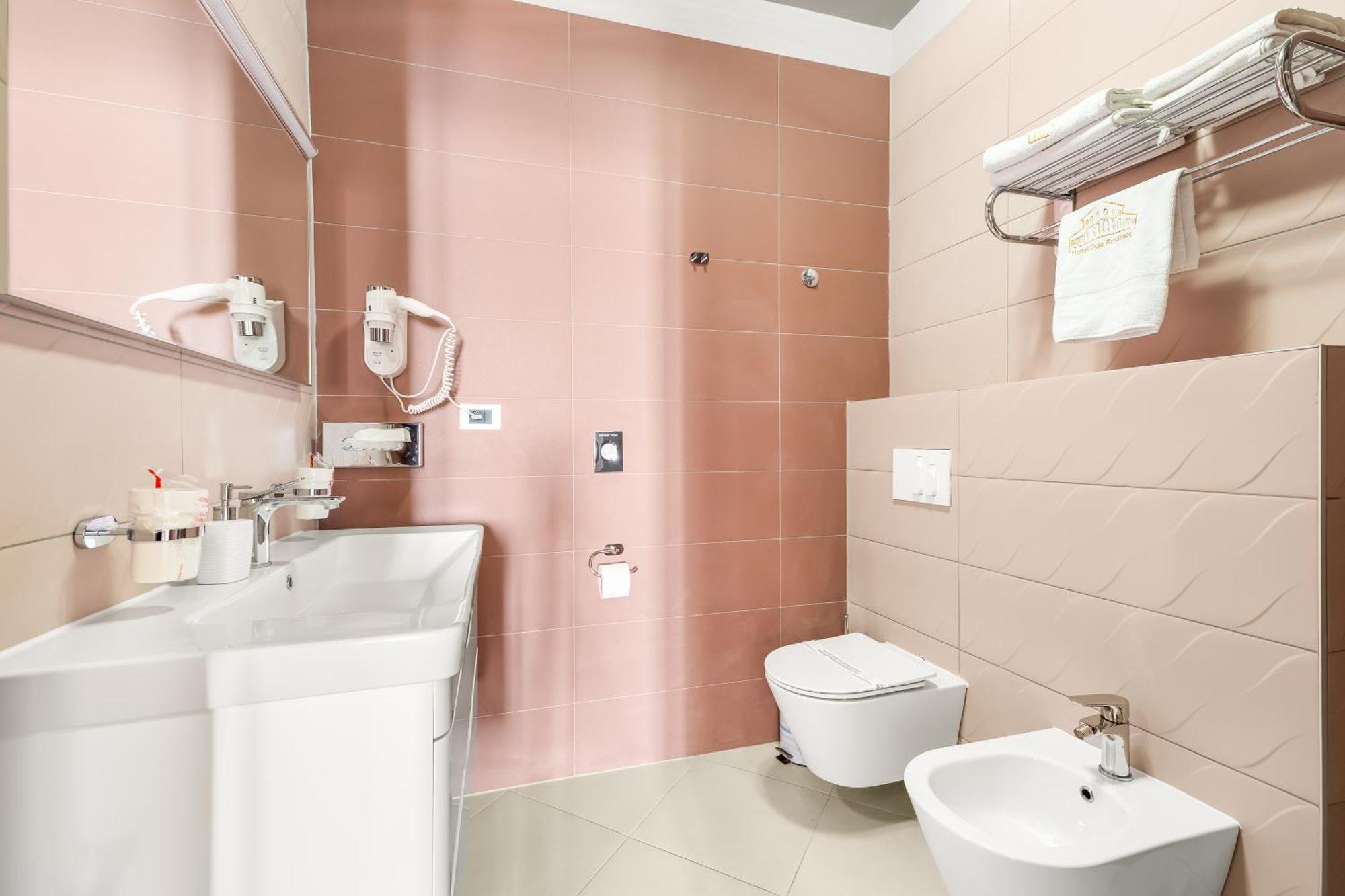 Hotel Dua Residence 포레치 외부 사진